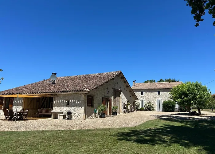 Semesterbostad Le Grand Chene Moustier